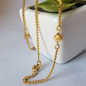 Vintage goldtone textured knotted necklace